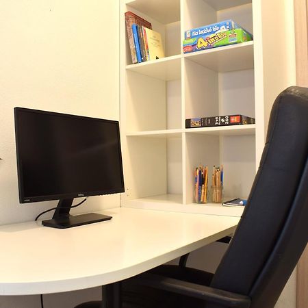 布拉迪斯拉发Charming Flat, Steps From Castle - Historic Part公寓 外观 照片