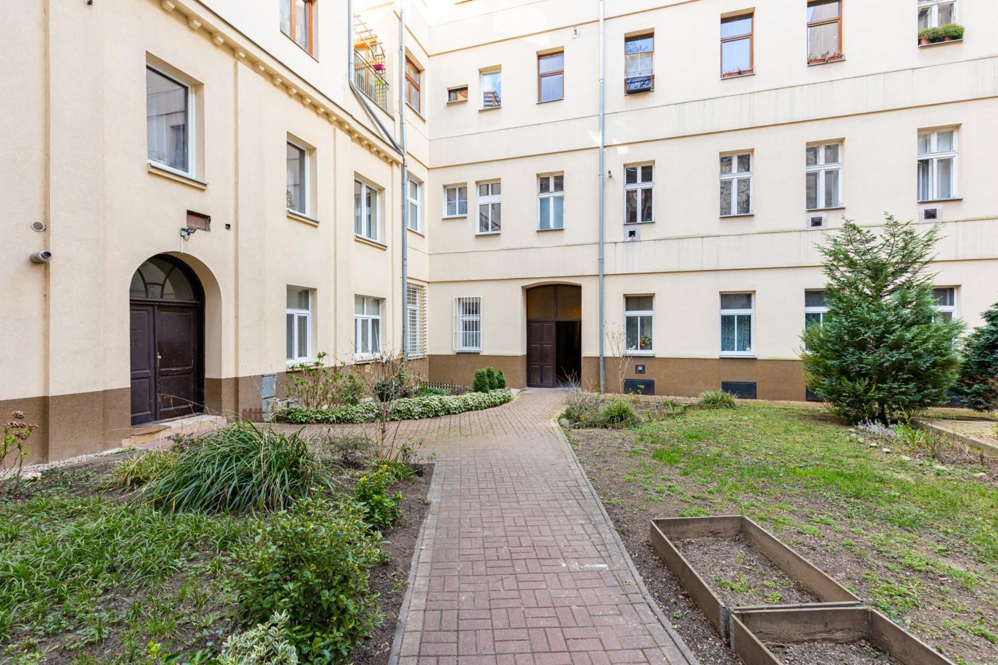 布拉迪斯拉发Charming Flat, Steps From Castle - Historic Part公寓 外观 照片
