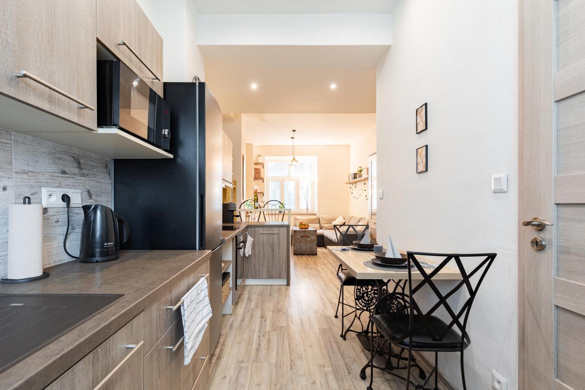 布拉迪斯拉发Charming Flat, Steps From Castle - Historic Part公寓 外观 照片