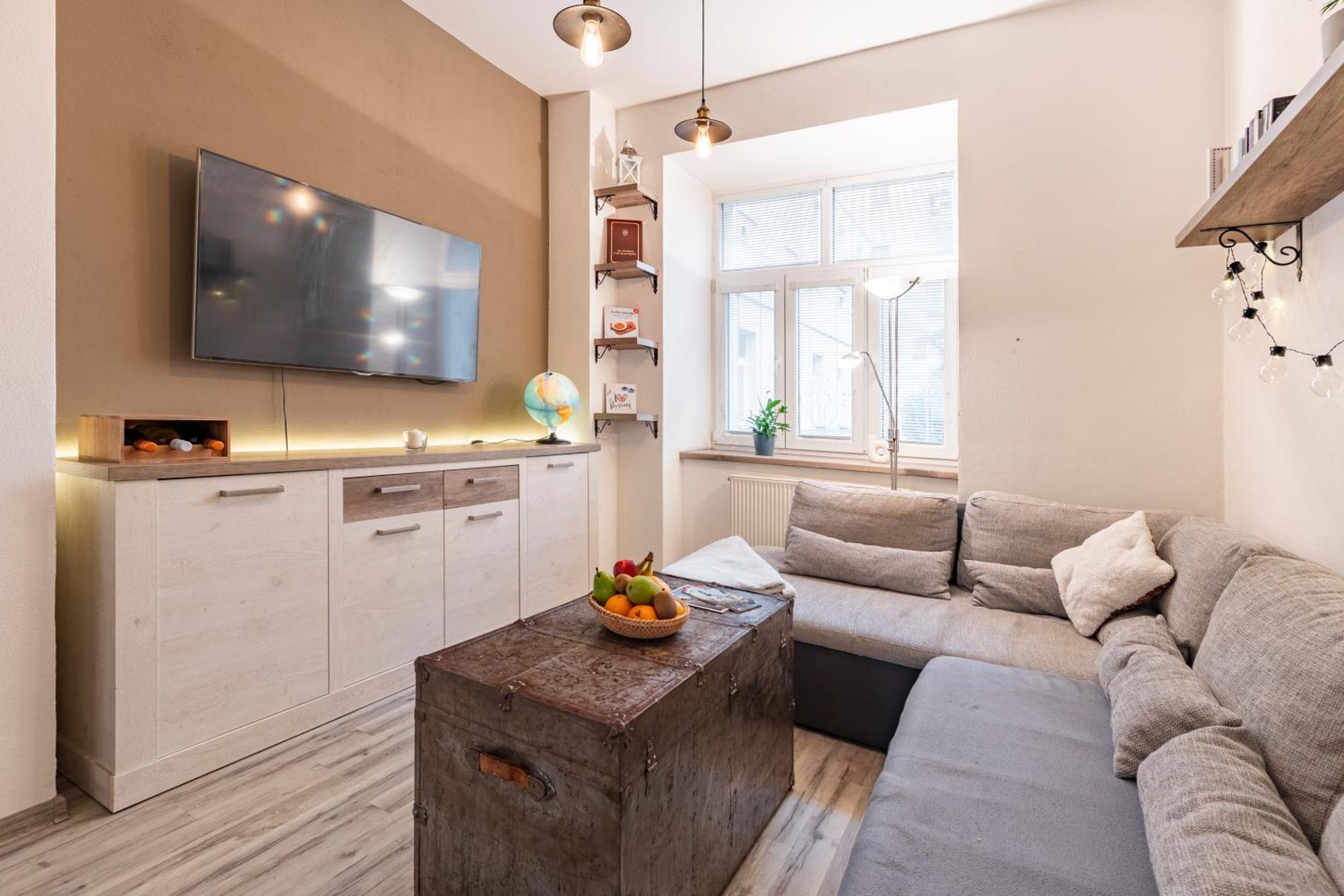 布拉迪斯拉发Charming Flat, Steps From Castle - Historic Part公寓 外观 照片