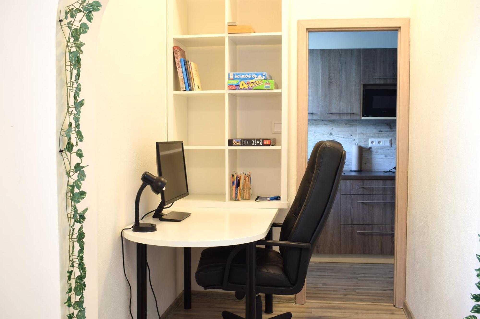 布拉迪斯拉发Charming Flat, Steps From Castle - Historic Part公寓 外观 照片